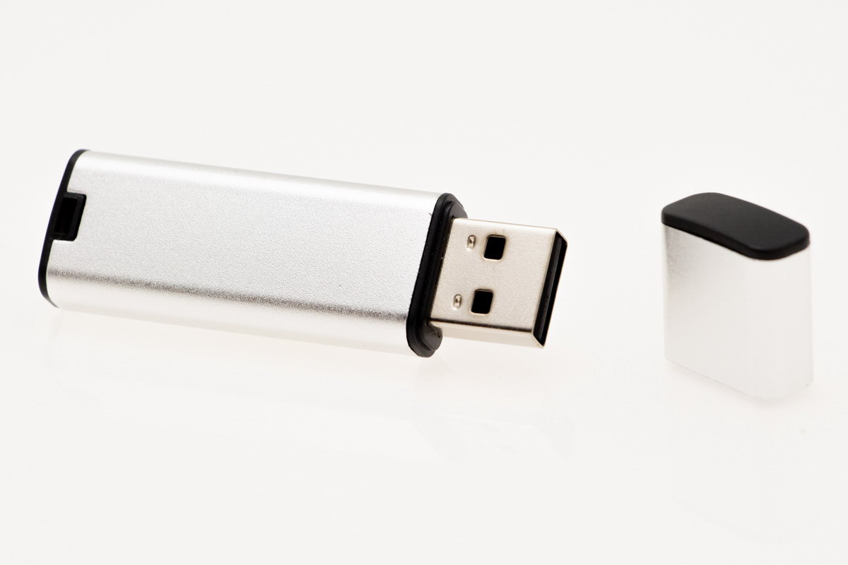 Pendrive USB z nadrukiem logo w aluminiowej obudowie 64GB